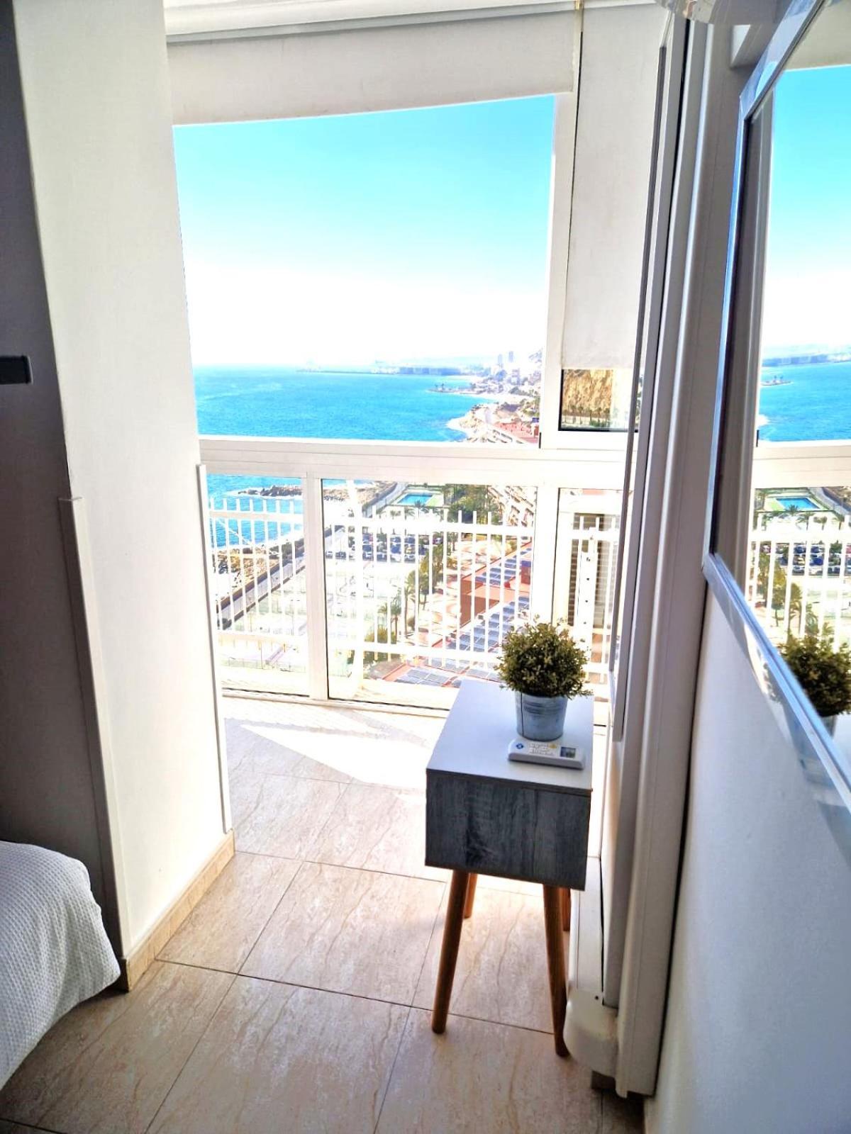 Vistas Al Mar. Gran Salon. Playa A 1 Minuto. Wifi Leilighet Alicante Eksteriør bilde