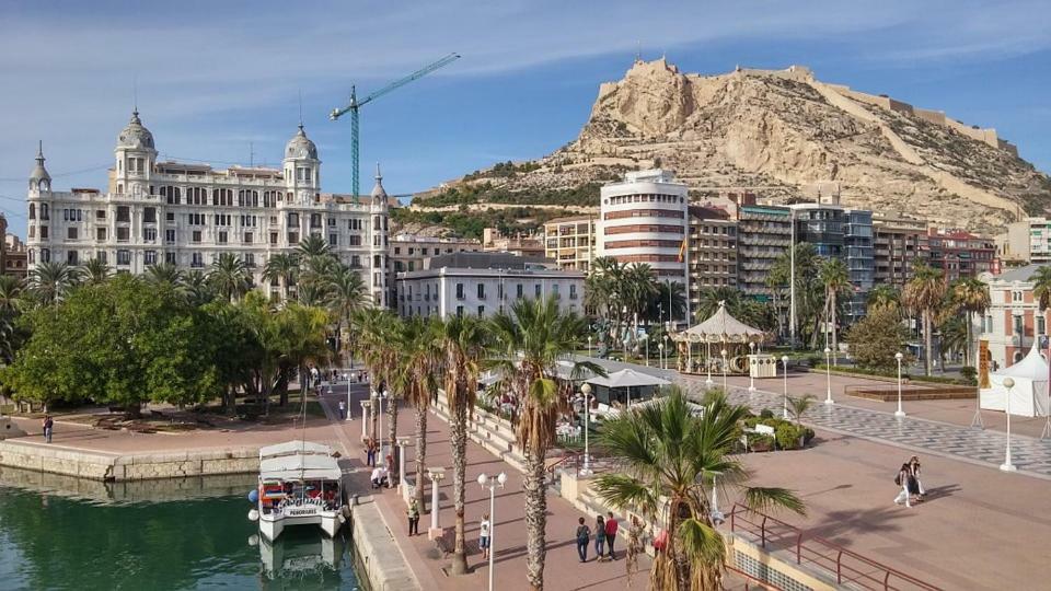 Vistas Al Mar. Gran Salon. Playa A 1 Minuto. Wifi Leilighet Alicante Eksteriør bilde
